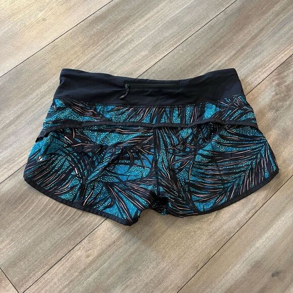 Lululemon Black Pattern Athletic Workout Shorts Women 6 - Picture 3 of 5